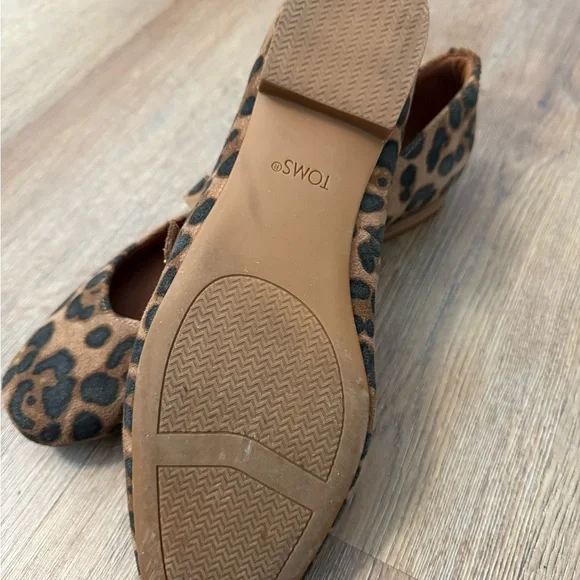 TOMS Brown and Black Leopard Flats - Picture 5 of 7